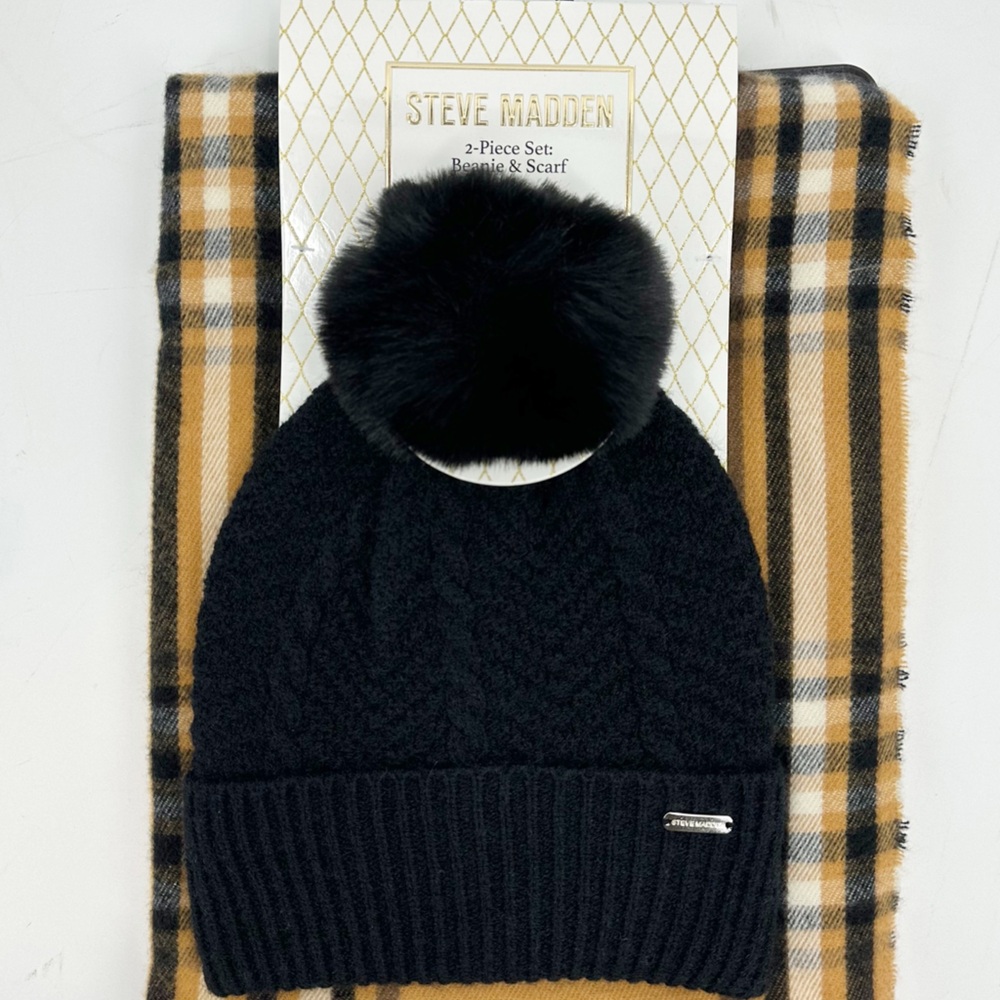 Steve Madden Beanie & Scarf Set Black Pom Beanie + Plaid Scarf NWT - Picture 2 of 11